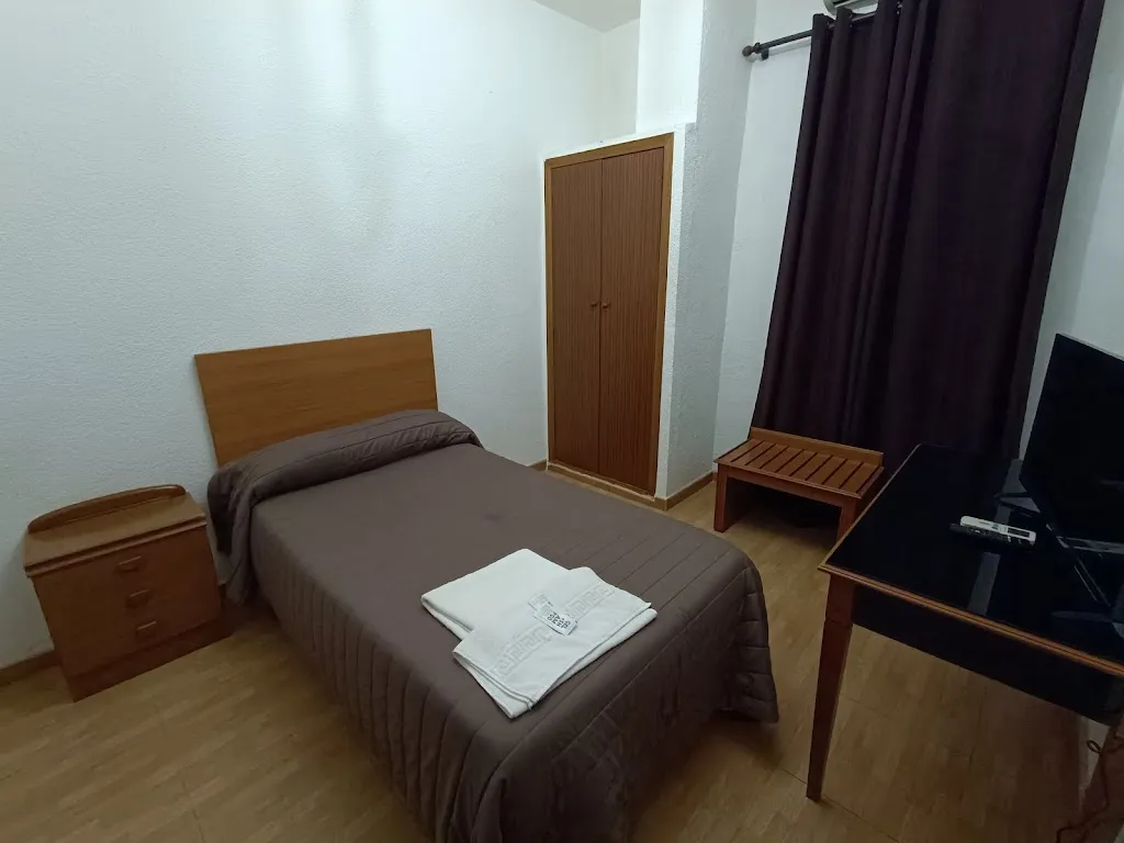 Hostal Restaurante La Zarza_Brazatortas_slider_image_2