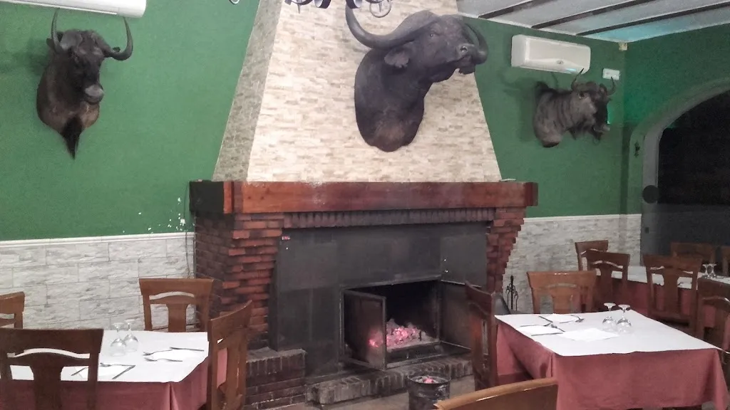 Hostal Restaurante La Zarza_Brazatortas_slider_image_3