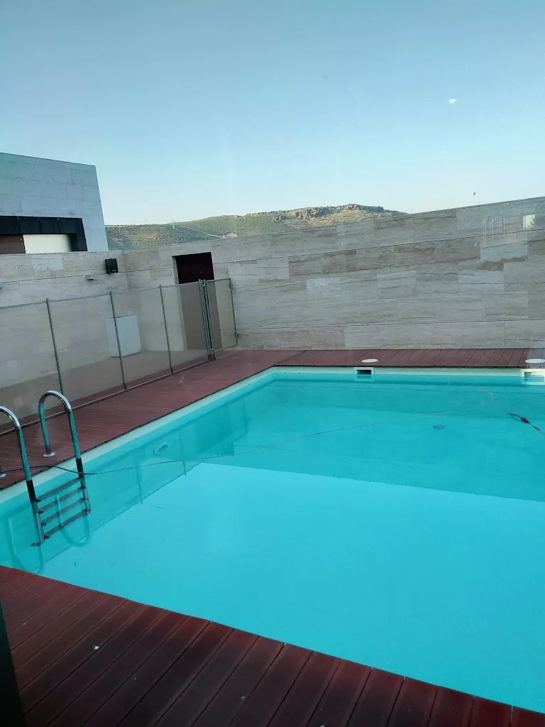 Escuderos Hotel Cruz_Argamasilla de Calatrava_slider_image_2