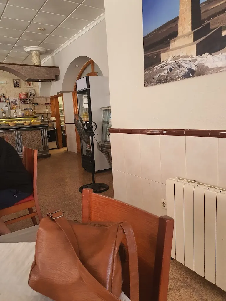 Veronica Reazcos_GastroBar Dama_Montealegre del Castillo_review