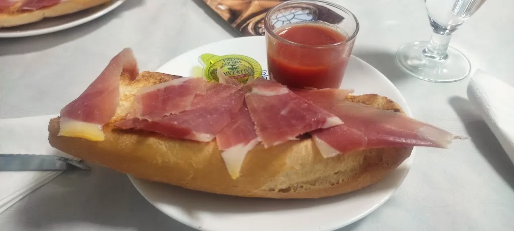 R Gomez_Hostal Las Palomas_Calzada de Calatrava_Bewertung