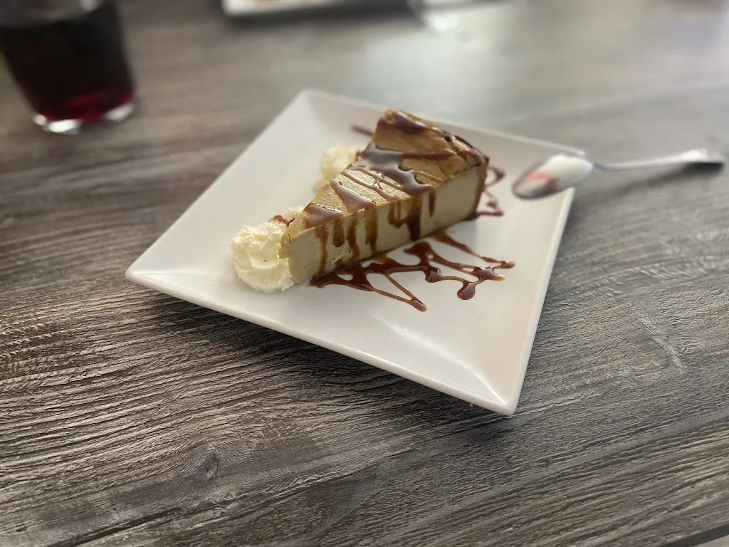 Bar Cafetería Restaurante TIFFANI_Montealegre del Castillo_slider_image_2