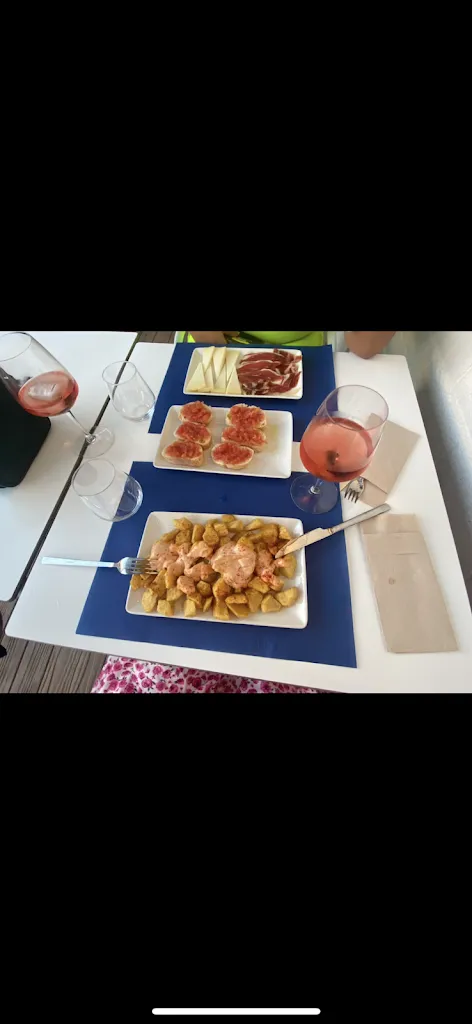 Madeleine Kersey_Restlounge La Puerta Azul_Vinaròs_review