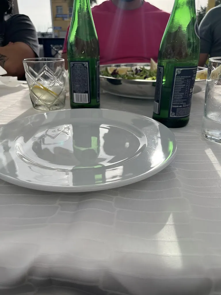 Paulo Neto_LOS PÍCAROS EN EL FARO_Vinaròs_review