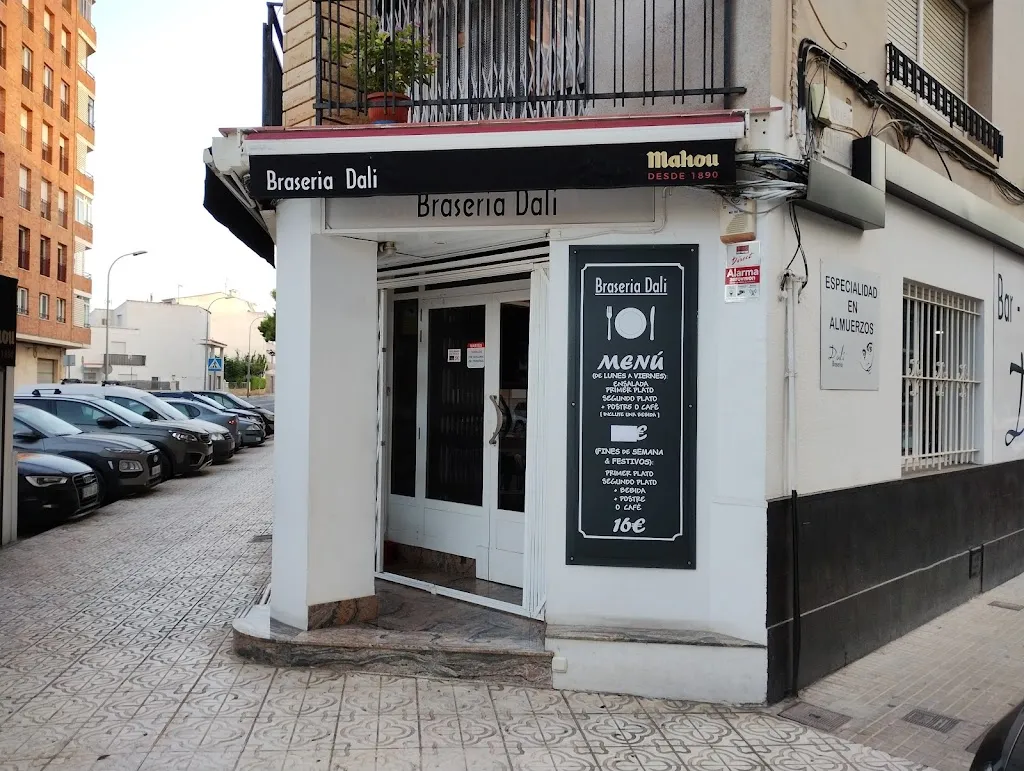 Dalí Brasería_Vinaròs_slider_image_1