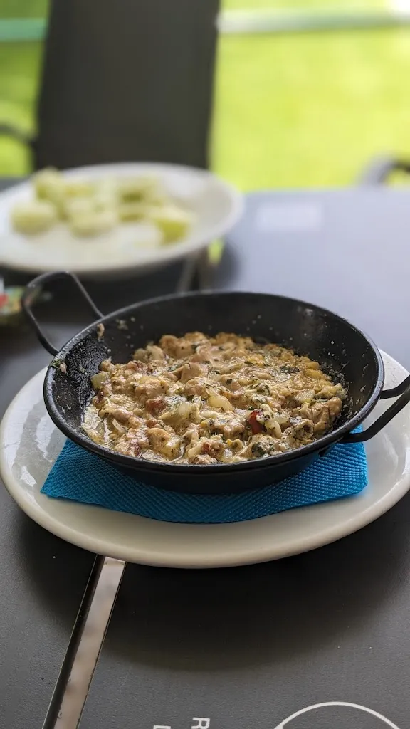 Alfonso Javier Garcia_Restaurante piscina de Munera_Munera_review