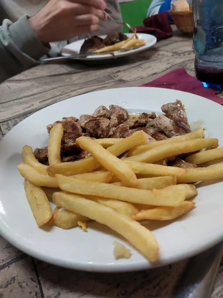 Restaurante piscina de Munera_Munera_slider_image_2