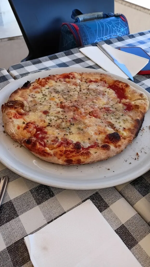 Vitaliy V._Pizzería Restaurante Voramar-Tres Reyes_Vinaròs_review