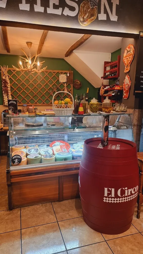 Aymee Sanchez_El Mesón de Bang Bang_Vinaròs_review