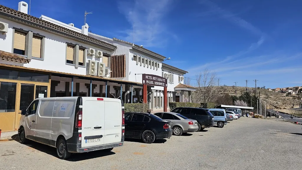 Chato_RESTAURANTE MIGUEL HERNÁNDEZ._Munera_review