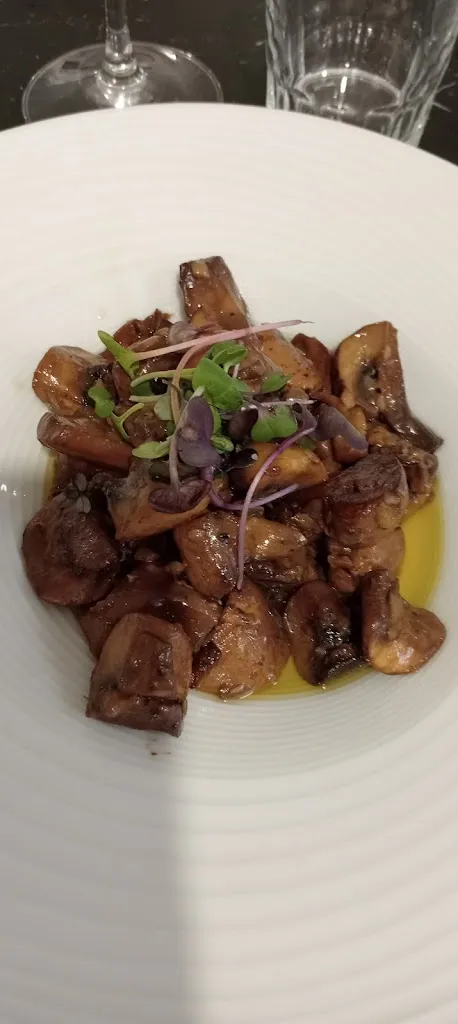 MANOLO LLINARES FERRANDIZ_Pelaspigas Taberna_Alcázar de San Juan_review