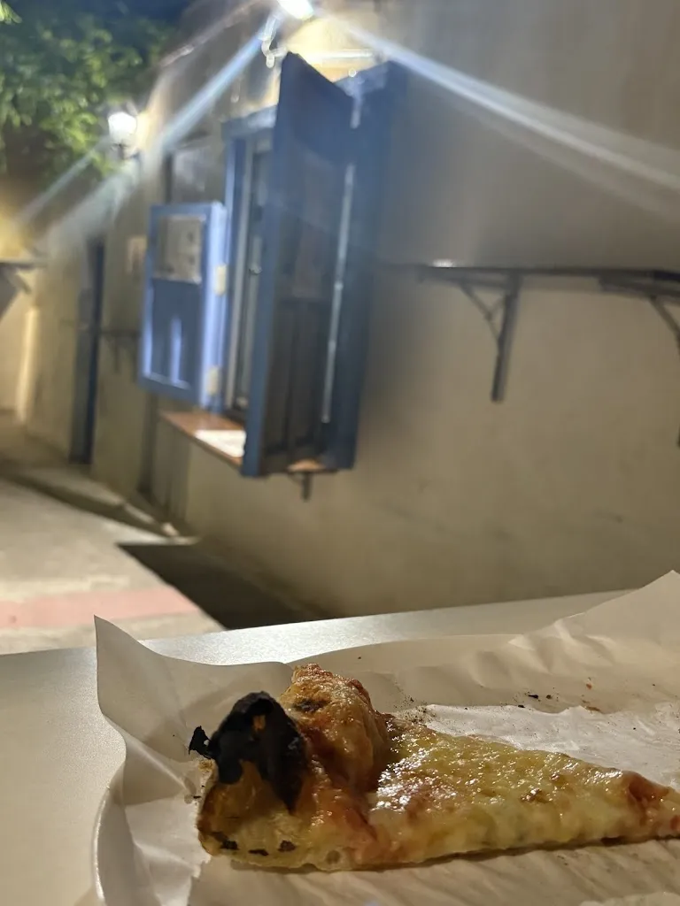 Paola Rodriguez_Ala Ventana Pizzería_Molinicos_recensione