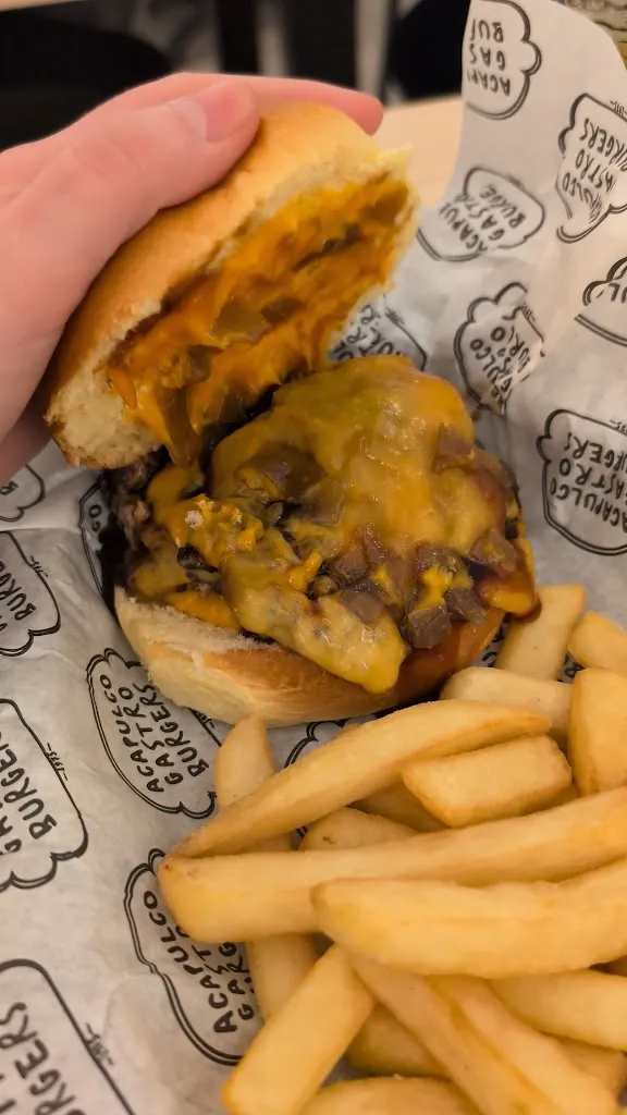 Acapulco Gastro Burgers_Alcázar de San Juan_slider_image_2