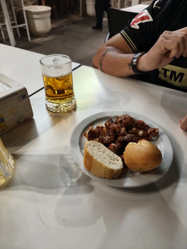 Lorena Gilabert_BAR CERVECERIA LOS ARCOS_Alcázar de San Juan_review