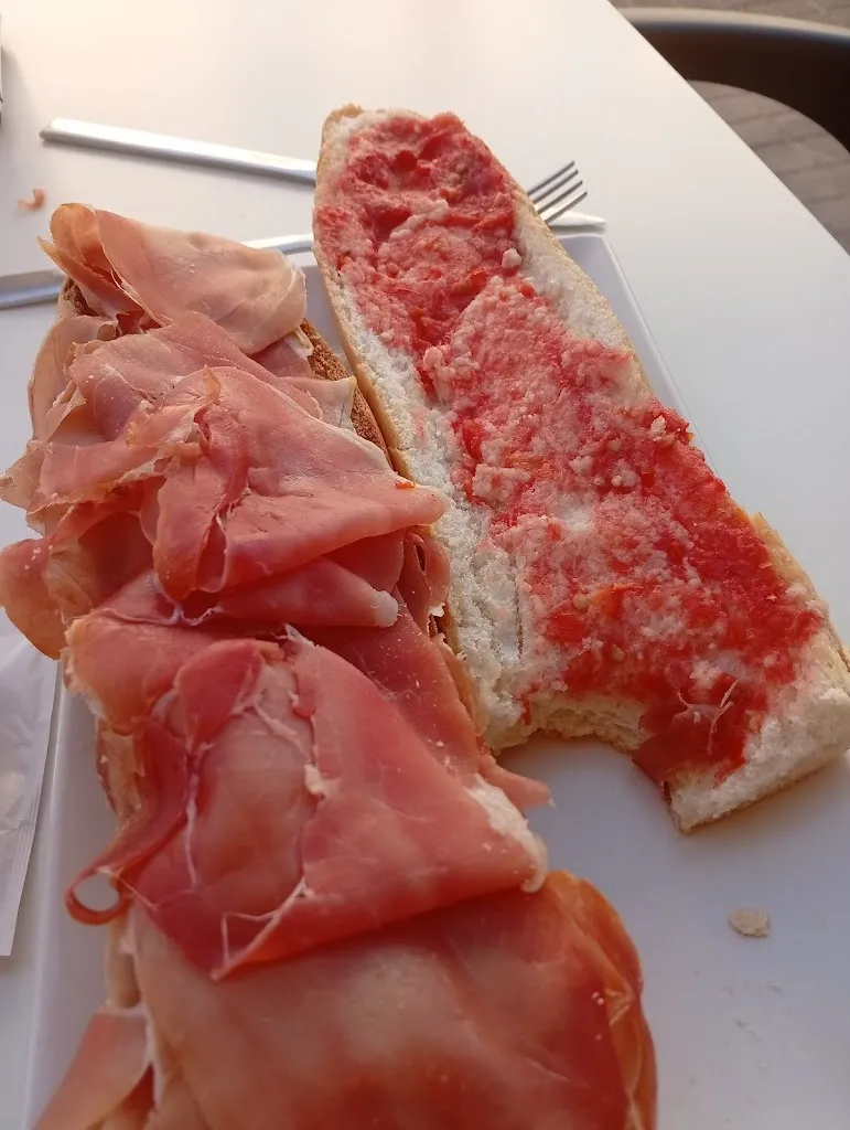 Jesus Lopez_Bar Entre Amigos_Alcázar de San Juan_review