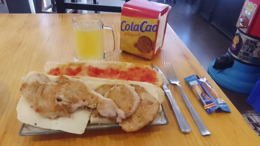 Bar Entre Amigos_Alcázar de San Juan_slider_image_1