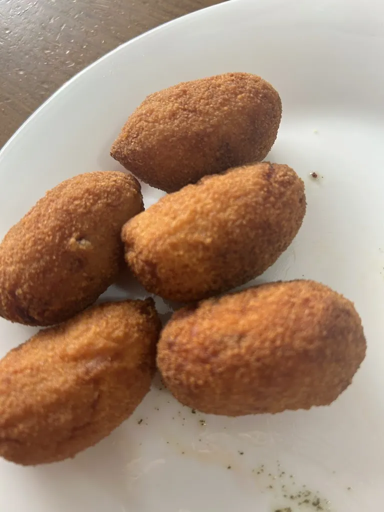 Ksenia Gorovaia_Bar restaurante CasaLópez_Caracuel de Calatrava_review