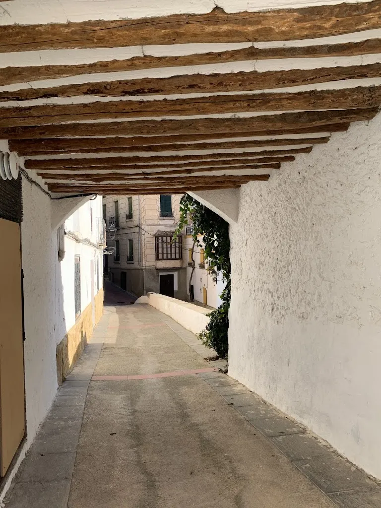 Mario Gayán Ferrer_Área de Autocaravanas Molinicos_Molinicos_review