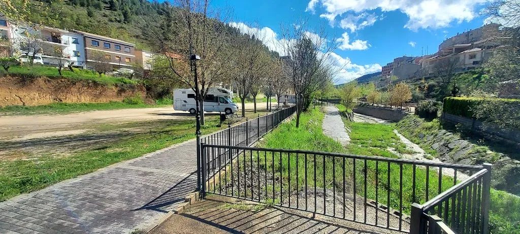 Área de Autocaravanas Molinicos restaurant in Molinicos