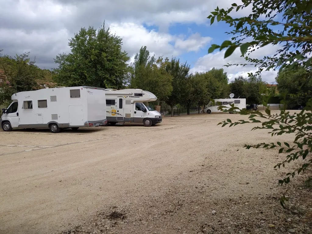 Área de Autocaravanas Molinicos_Molinicos_slider_image_3