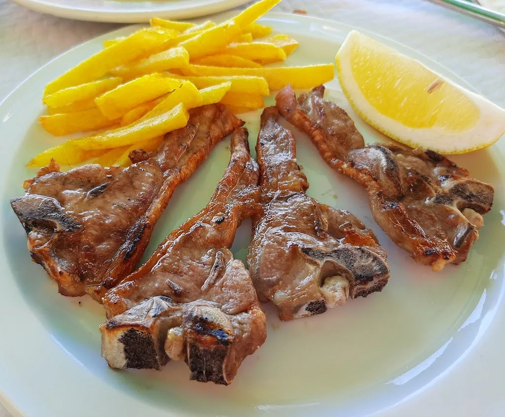 Mesón de la Sierra. restaurant in Molinicos