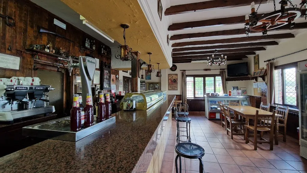 Restaurante el Toro_Fuente el Fresno_slider_image_3