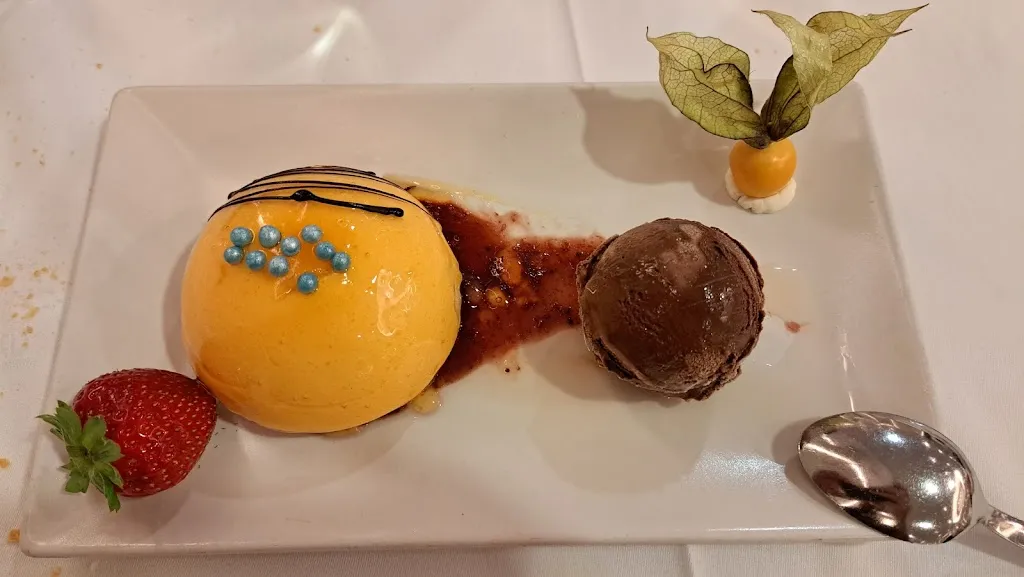 Germán Molina-Prados Ruiz-Aragón_Restaurante Salones Cervantes_Campo de Criptana_review