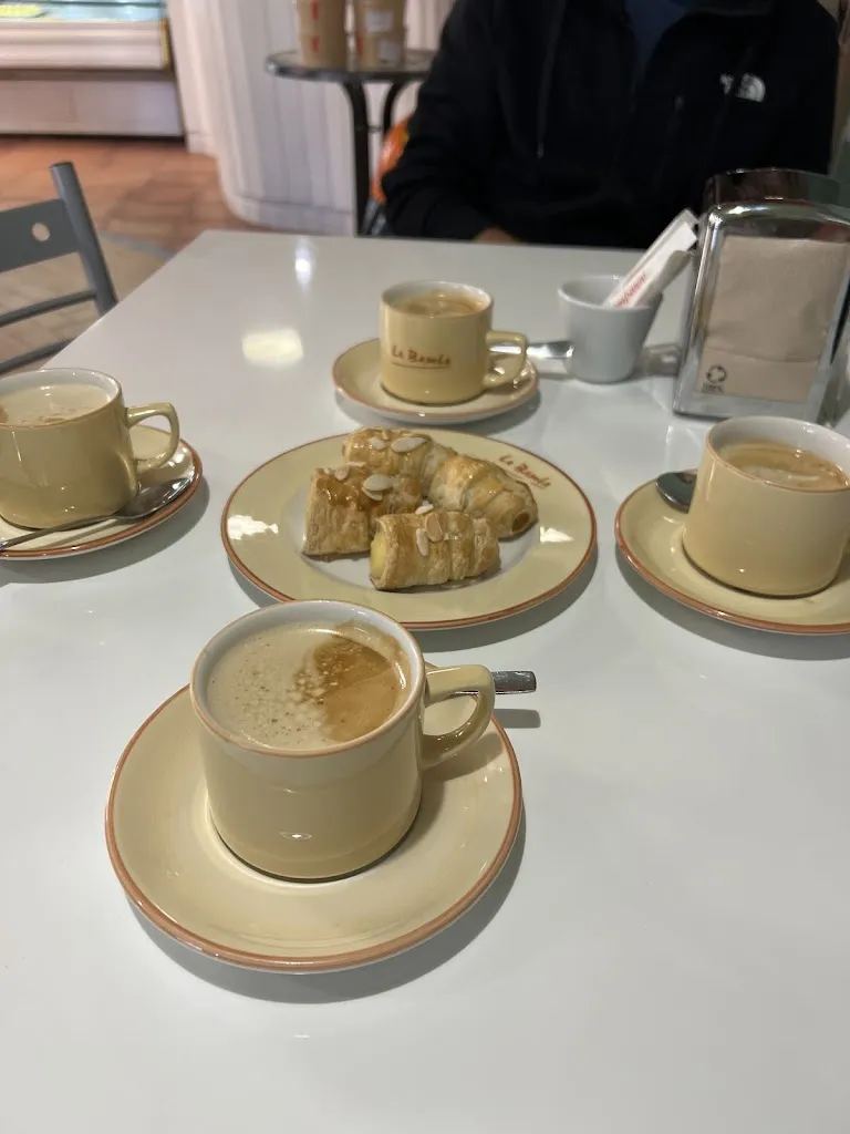 Olesya Doligoyda_Pastelería-Pizzas La Bamba_Campo de Criptana_review