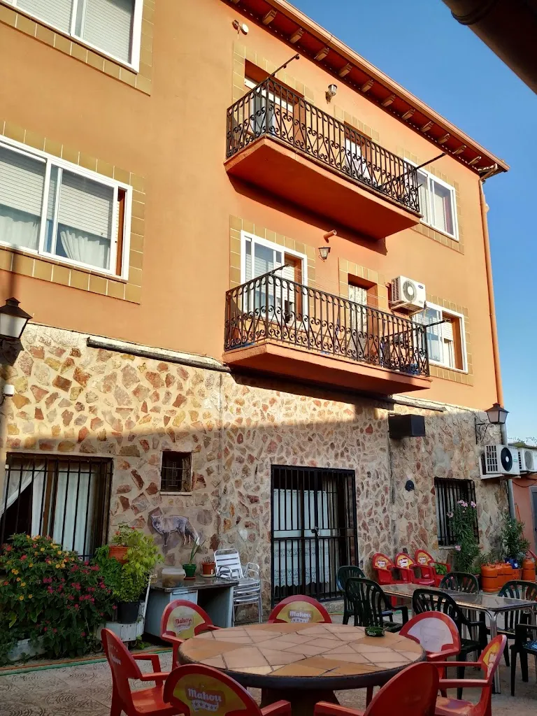 Hostal El Alamo restaurant in Horcajo de los Montes