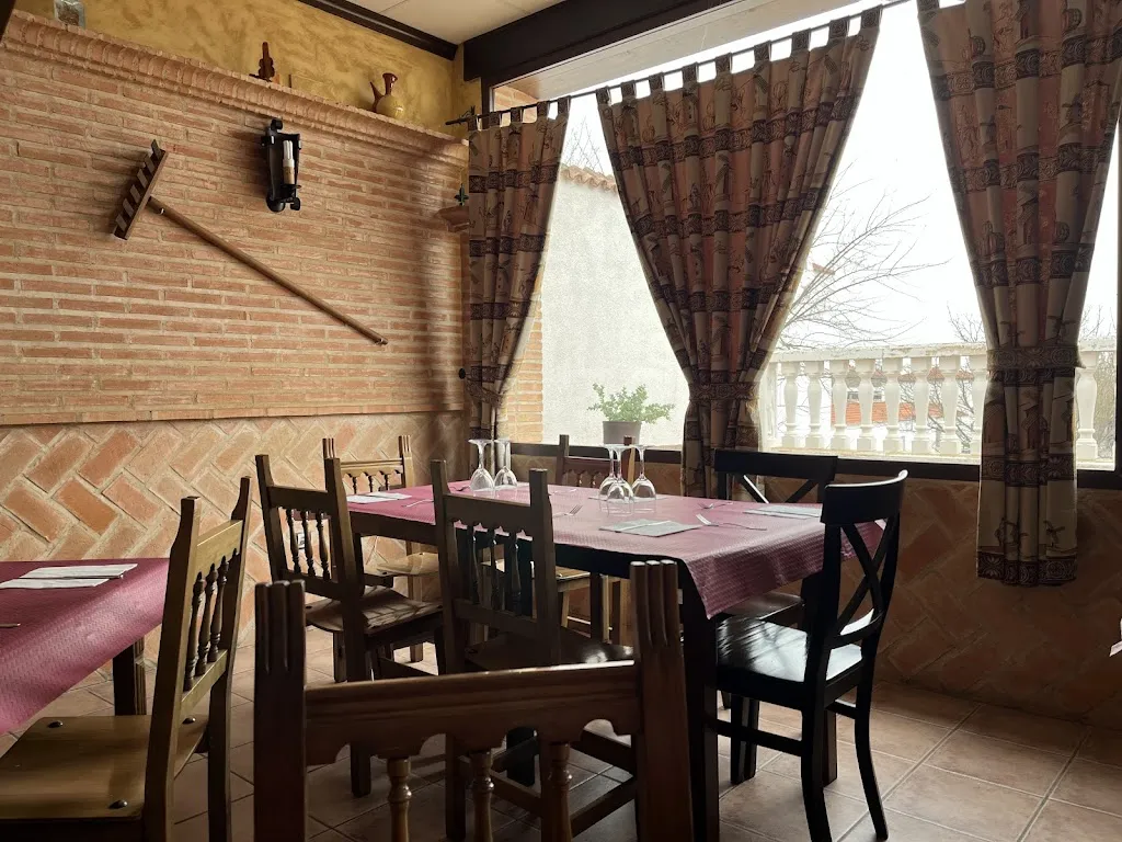 Óscar_Bar Restaurante La Plaza_Llanos del Caudillo_review
