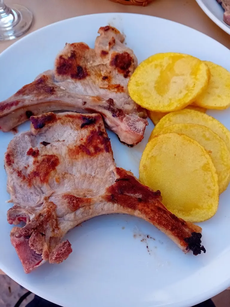 Jackie Lyons_Bar Restaurante La Parada del Quijote_Labores Las_review