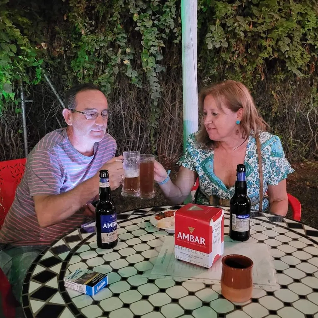 Cafe y Copas Piscina Herencia_Herencia_slider_image_3