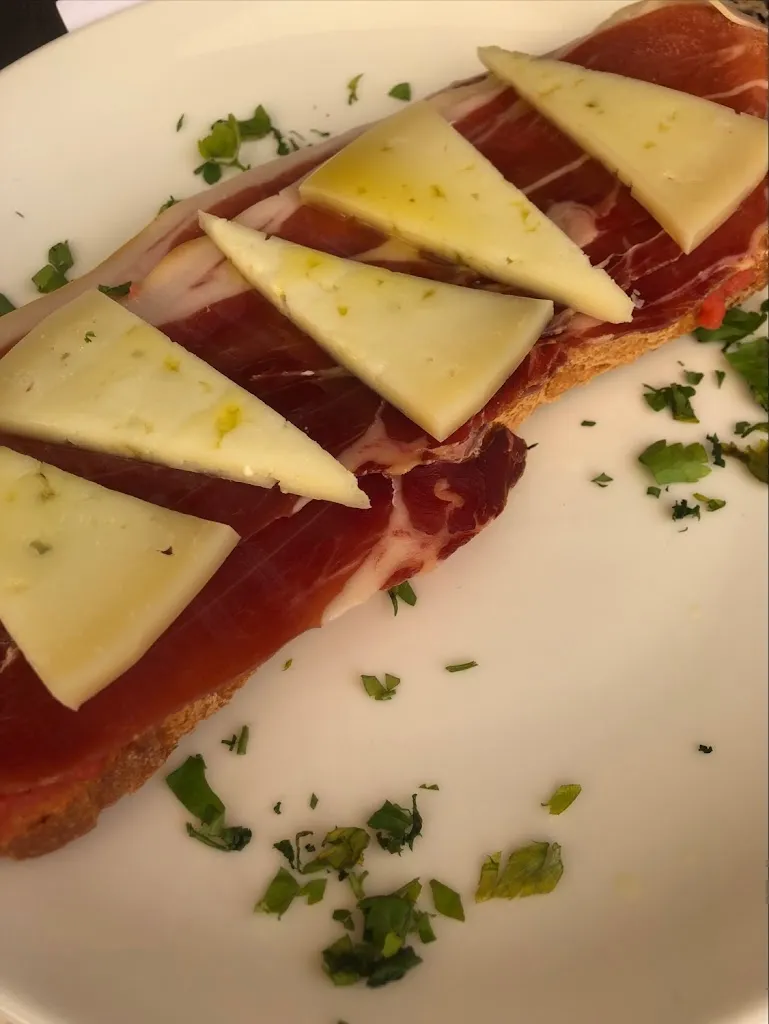 Menu_Casino-Plaza J&A_Herencia_image_3