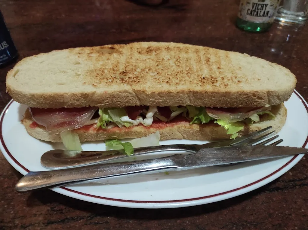 Bar Cervantes restaurant in Herencia