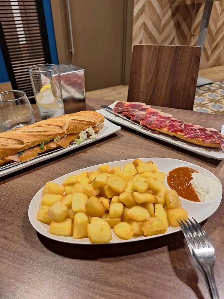 ___Hotel Los Desmontes_Membrilla_review