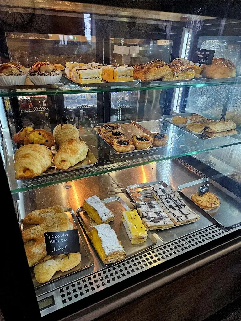 Karolina Wszoła_Montiel_Montiel_review