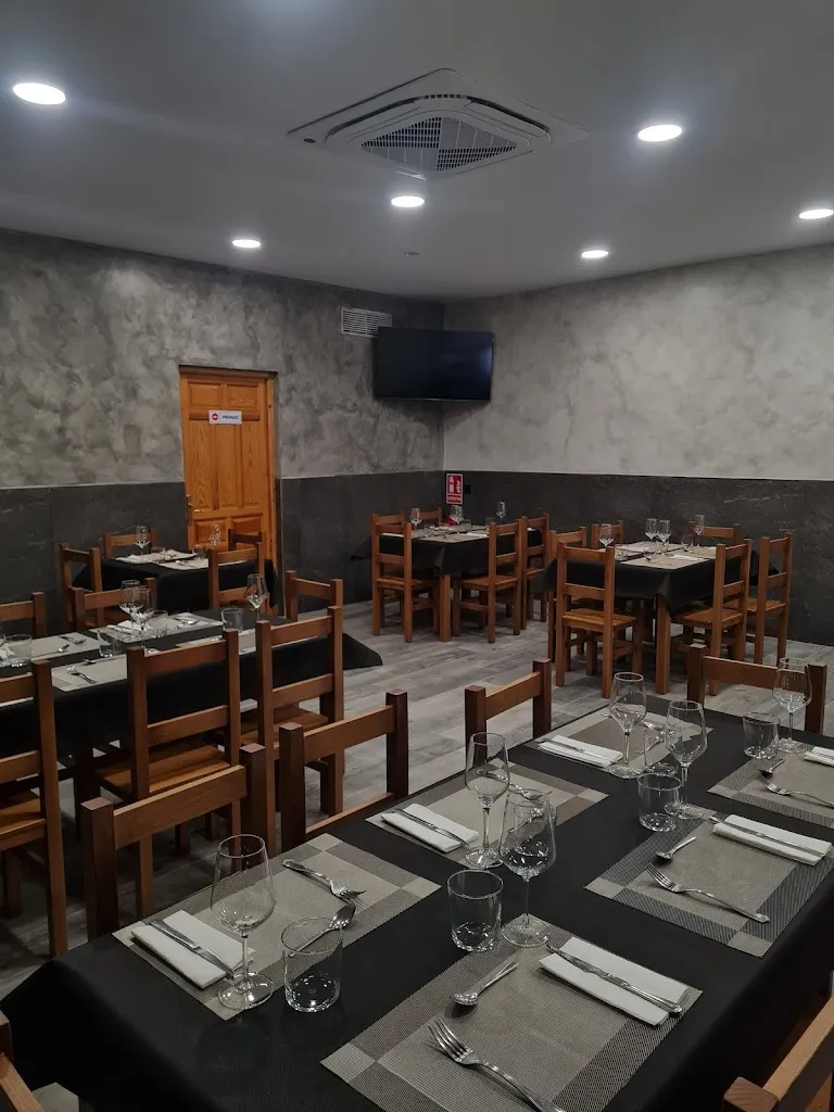 “Casa Paco” Bar-Restaurante_Montiel_slider_image_1