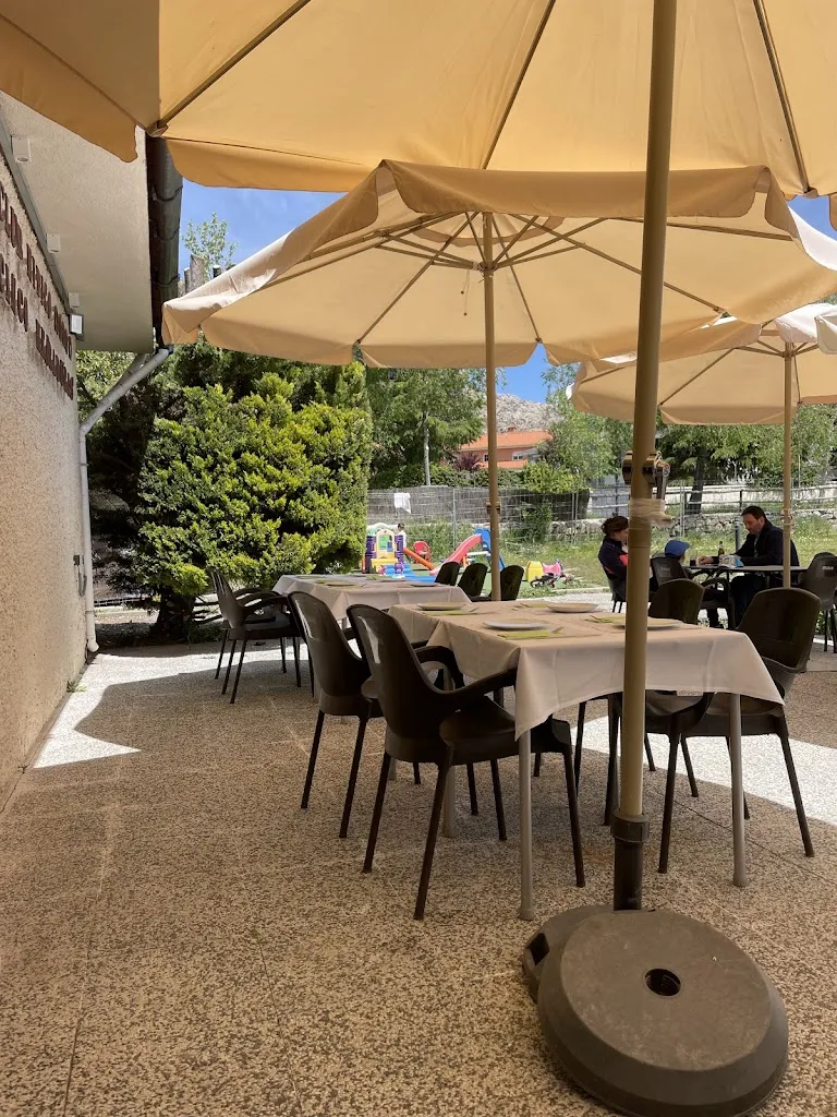 Bar Restaurante Las Cinco Herraduras ristorante a Manzanares