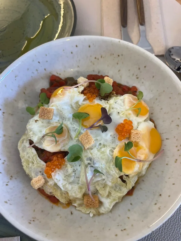 Noelia Triviño Ruiz_Restaurante Cantueso por Miguel Ángel Exposito_Moral de Calatrava_review