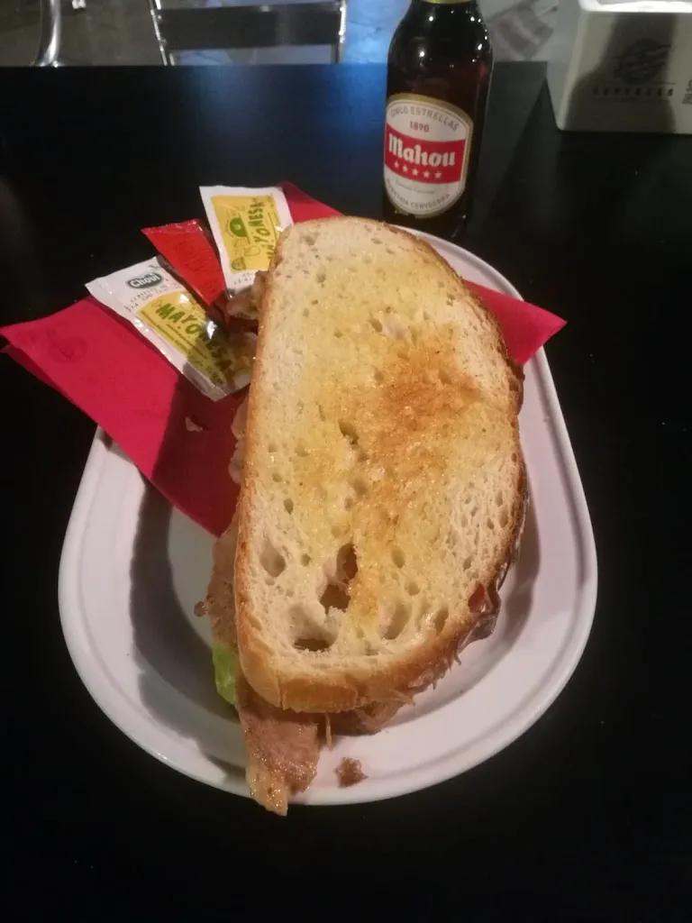 Begoña_Bar La hermana Angela_Miguelturra_review