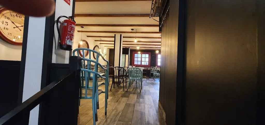 Pedro Fernando Salazar Sosa_Cafe Bar Zapa_Miguelturra_review