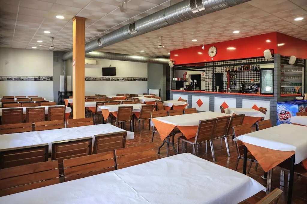 Restaurante- Buffet El Cruce_Daimiel_slider_image_3