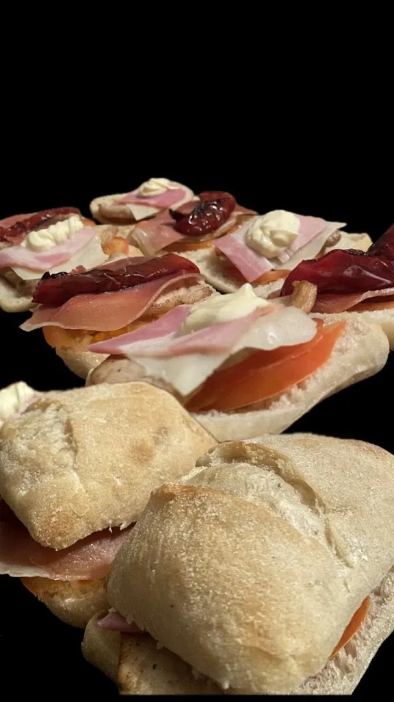 El Tapeo Del Ajero, Ayala_Daimiel_slider_image_2