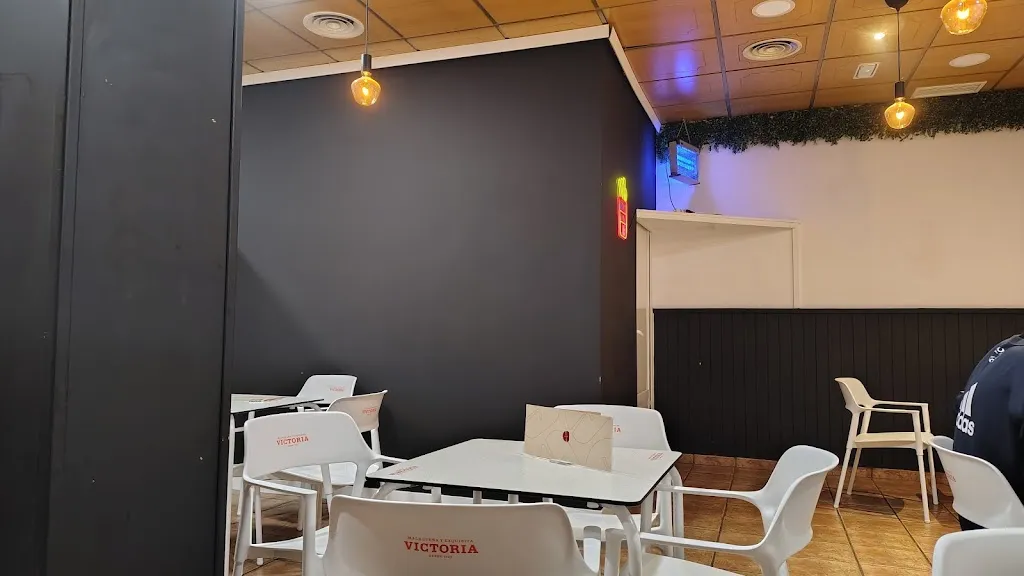 S+ burger_Daimiel_slider_image_3