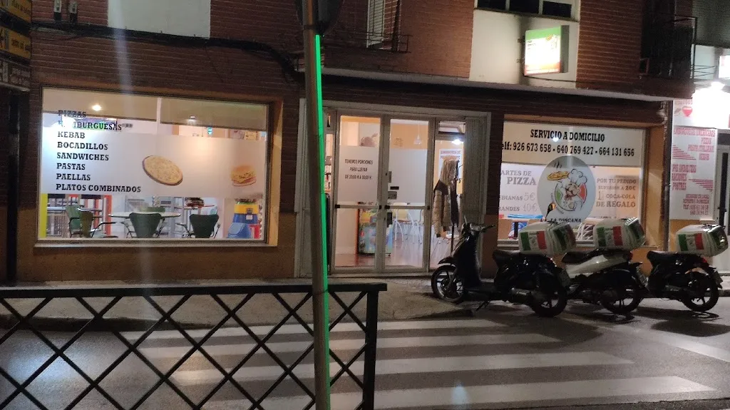 Pizzeria la toscana restaurant in Daimiel