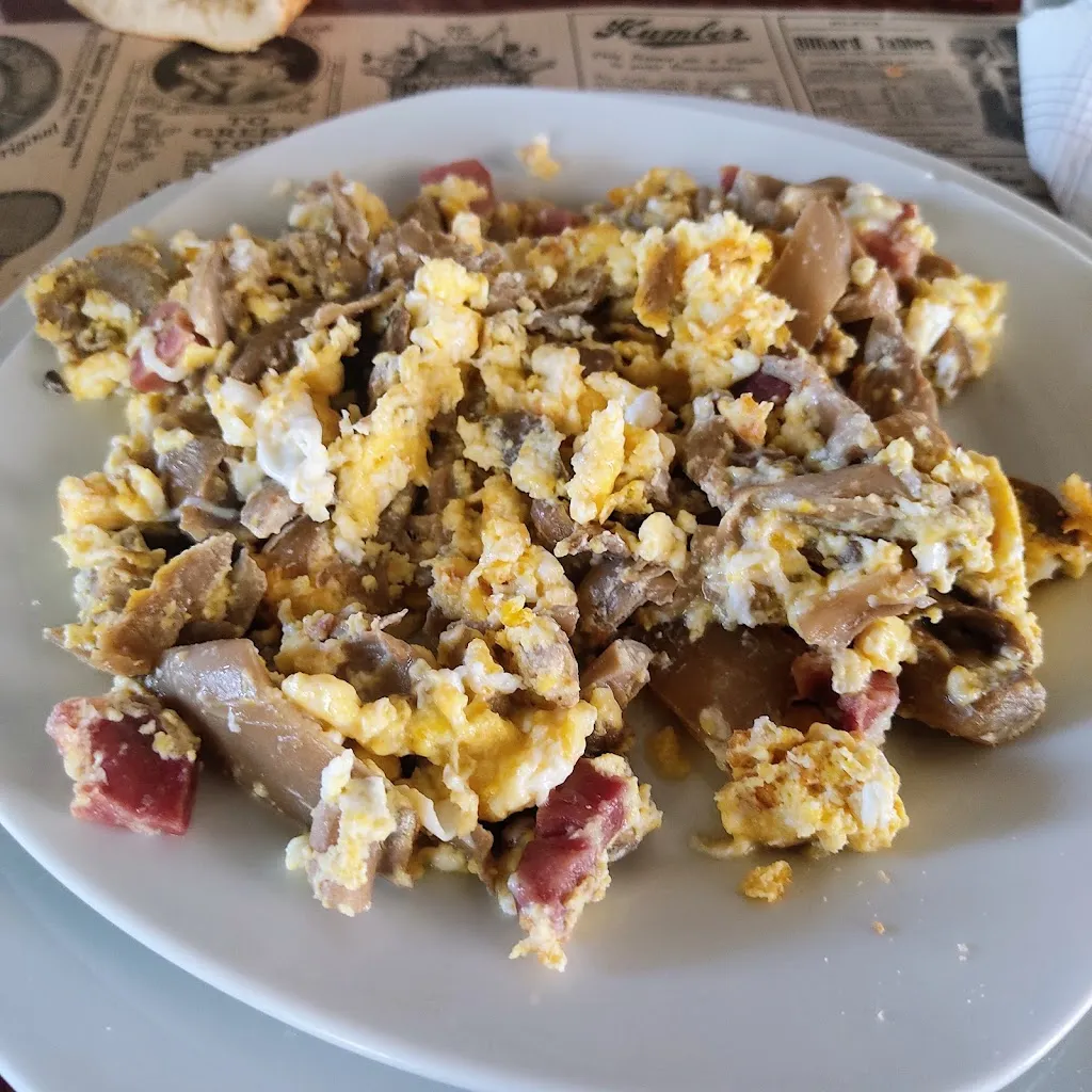 Gabriel Suireszcz_Restaurante El Andaluz_Pedro Muñoz_review