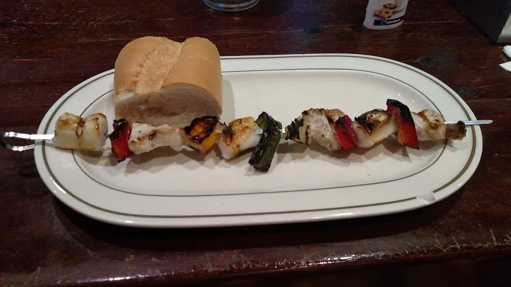 Robert Smith_Meson Majano_Pedro Muñoz_review