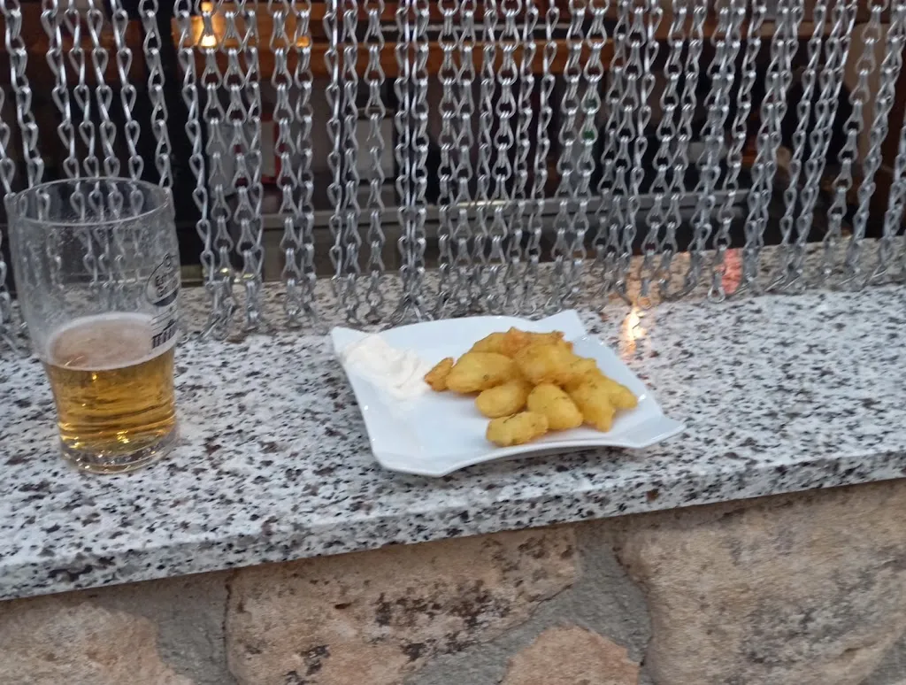 Javier Navarro lopez_Cafetería - Cervecería Plaza_Nerpio_review