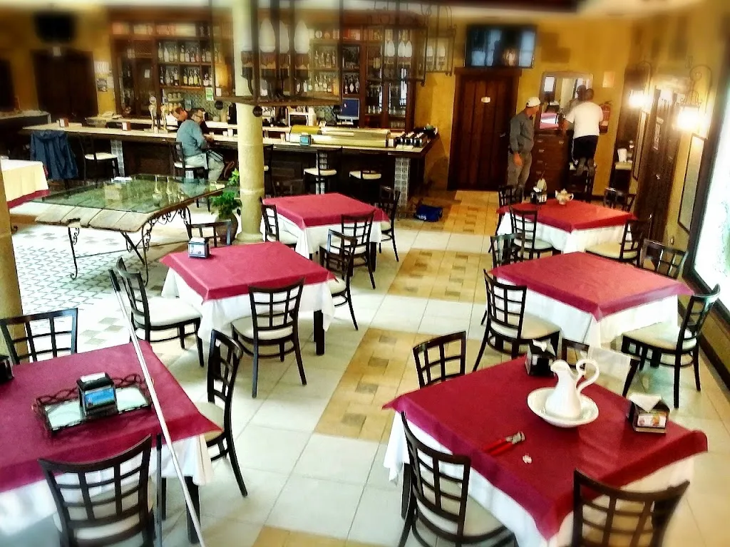 Finca El Encinar / Restaurante - Hotel_Pedro Muñoz_slider_image_1