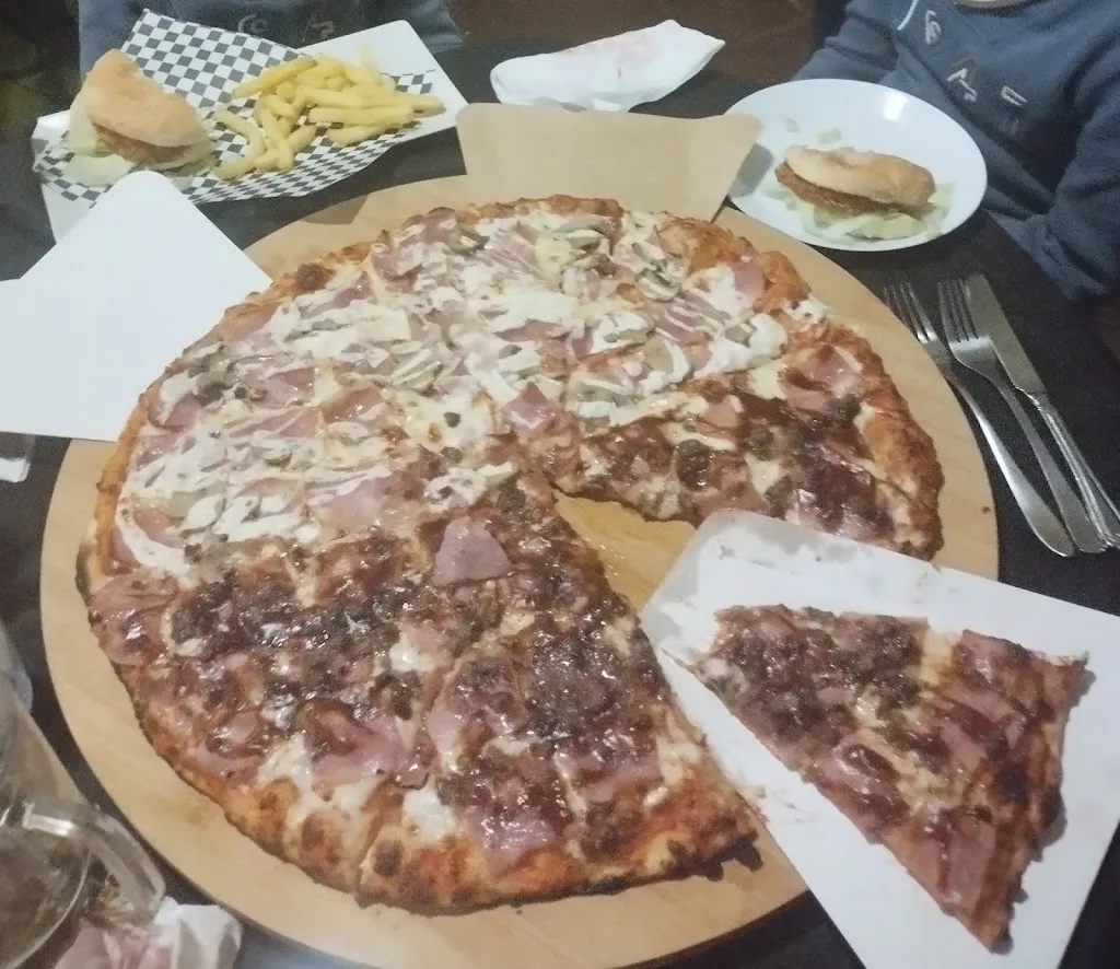 jesus emilio ballestero clemente_Valeria’s_Pedro Muñoz_review